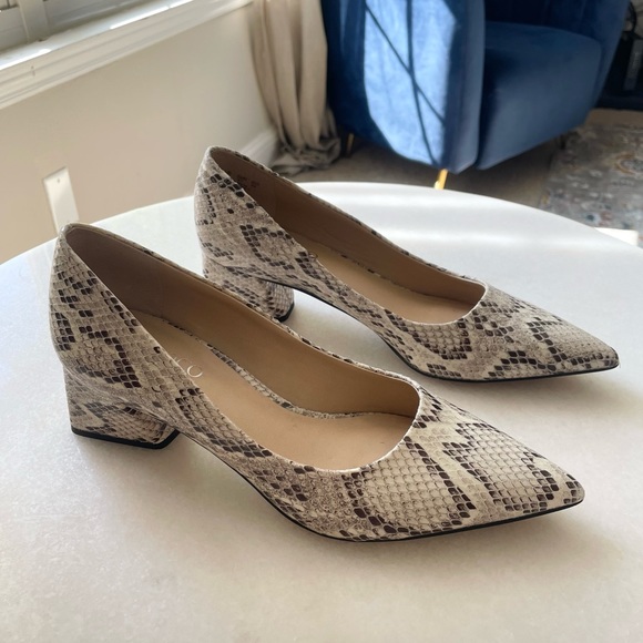 Franco Sarto Shoes - FRANCO SARTO ROMI SNAKESKIN PRINT CHUNKY 2” STACK HEEL PUMPS SZ 7